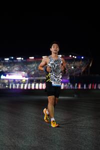 BIB: 682
                            <button type="button" onclick="openModal(19598988)" class="btn btn-primary btn-sm float-right btn-popup" data-toggle="modal" data-target=".modal-high-quality">
                        <i class="fas fa-shopping-cart"></i> Add to Cart
                    </button>
                                            <button type="button" onclick="isThisMe(19598988, true)" class="btn btn-success btn-sm float-right btn-popup btn-isme hidden" data-toggle="tooltip" data-placement="bottom" title="นี่คือรูปของคุณใช่ไหม คลิกที่นี่เพื่อเอาเข้าอัลบั้ม">
                        <i class="fas fa-plus"></i> Add to album
                    </button>
                    <button type="button" onclick="isThisMe(19598988, false)" class="btn btn-warning btn-sm float-right btn-popup btn-isnotme hidden">
                        <i class="fas fa-ban"></i> Remove from album
                    </button>